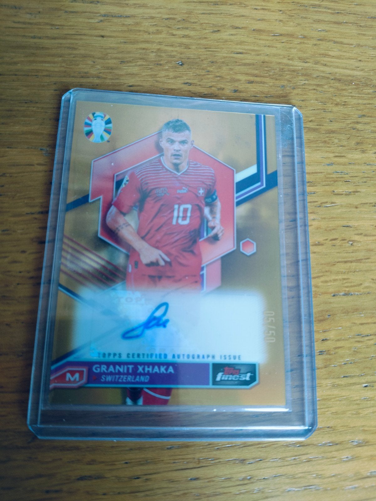 Road to Euro 2024 Granit Xhaka autograph genummerd, Enlèvement ou Envoi