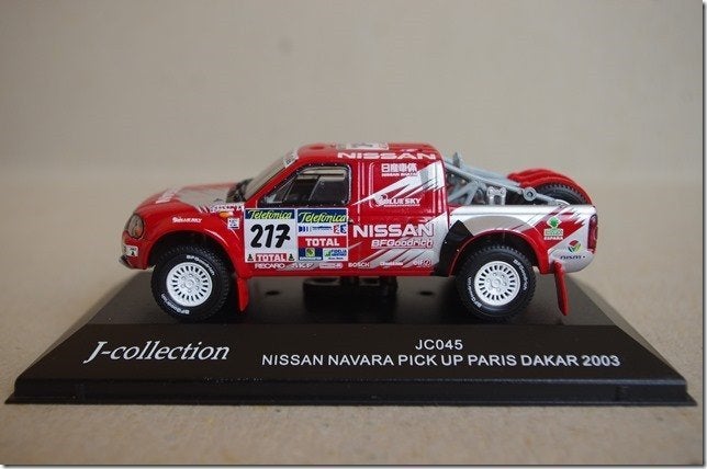 Nissan Navara Paris Dakar op schaal 1/43, Ophalen of Verzenden, Zo goed als nieuw, Auto, Overige merken