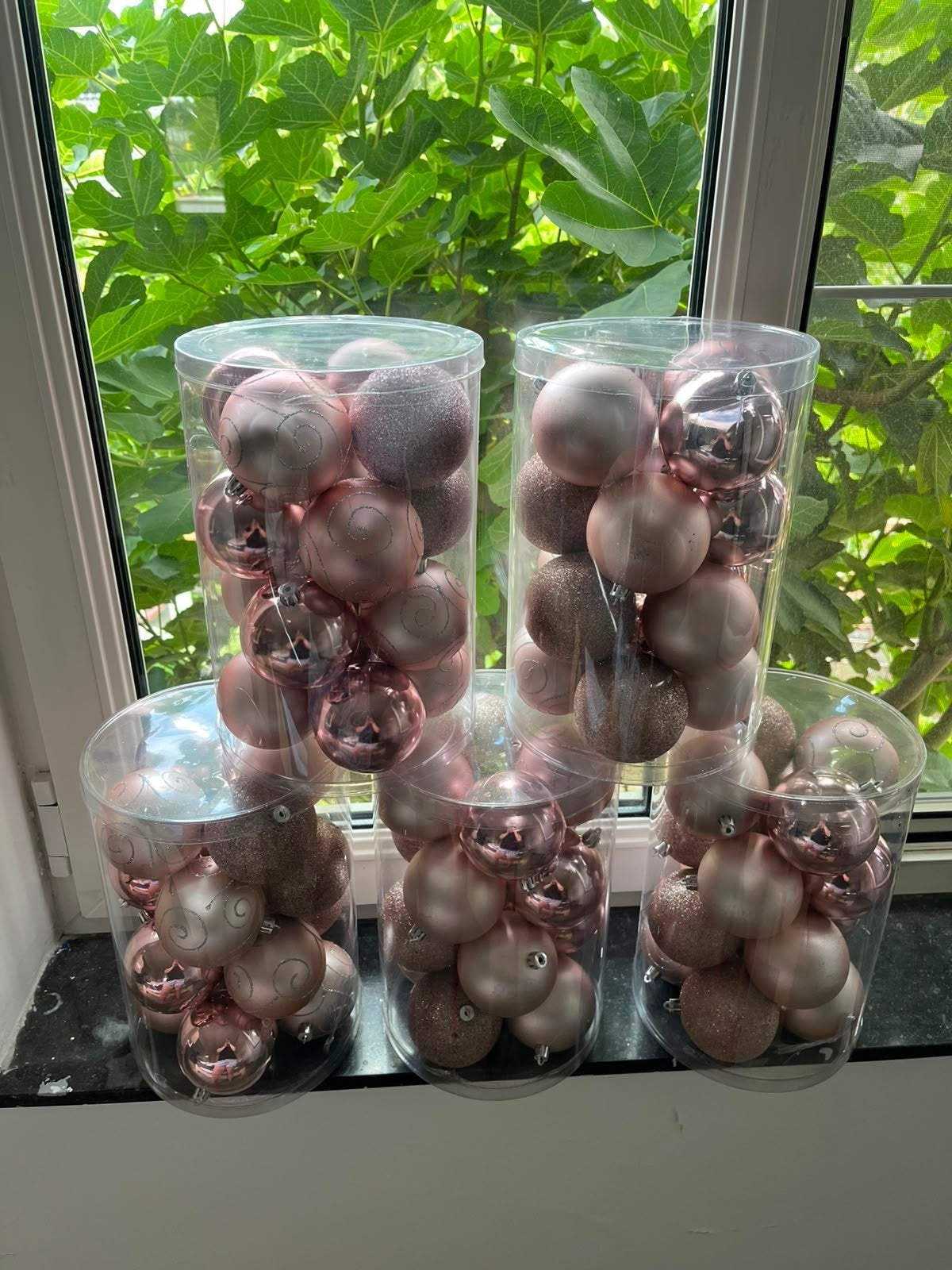Kerstballen nieuw 5 dozen van 16 stuks, Ophalen