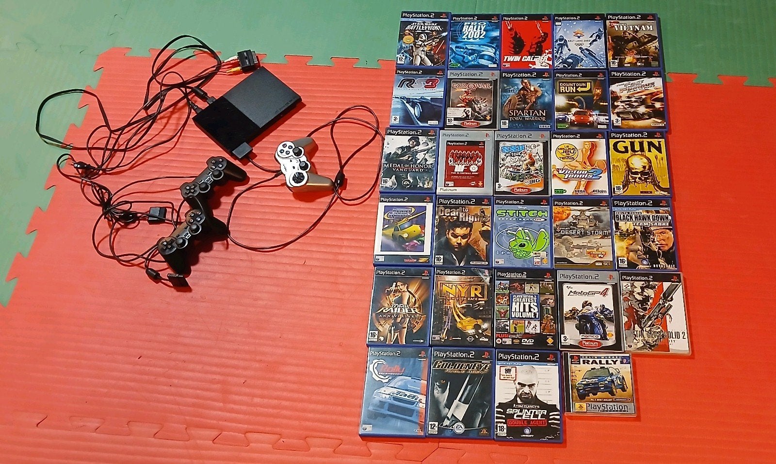 Playstation 2 met 28 Ps2 games en 1 PS1 game en 3 controlers, Games en Spelcomputers, Spelcomputers | Sony PlayStation 2, Ophalen