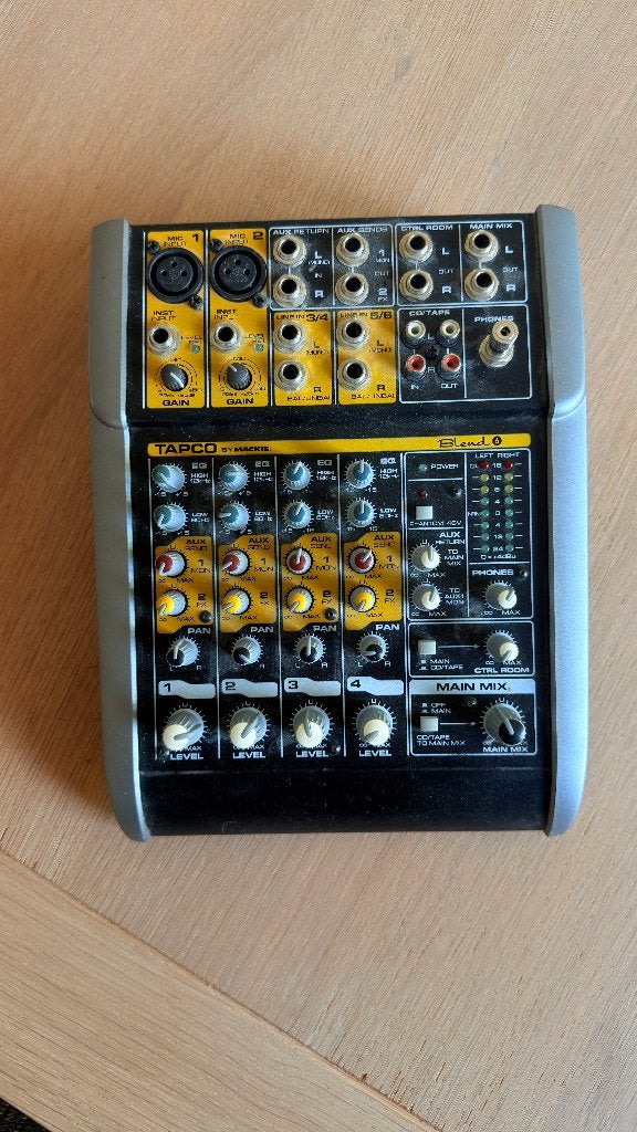 Tapco 6-kanaals mixer, Muziek en Instrumenten, Ophalen, Zo goed als nieuw, 5 tot 10 kanalen, Microfooningang