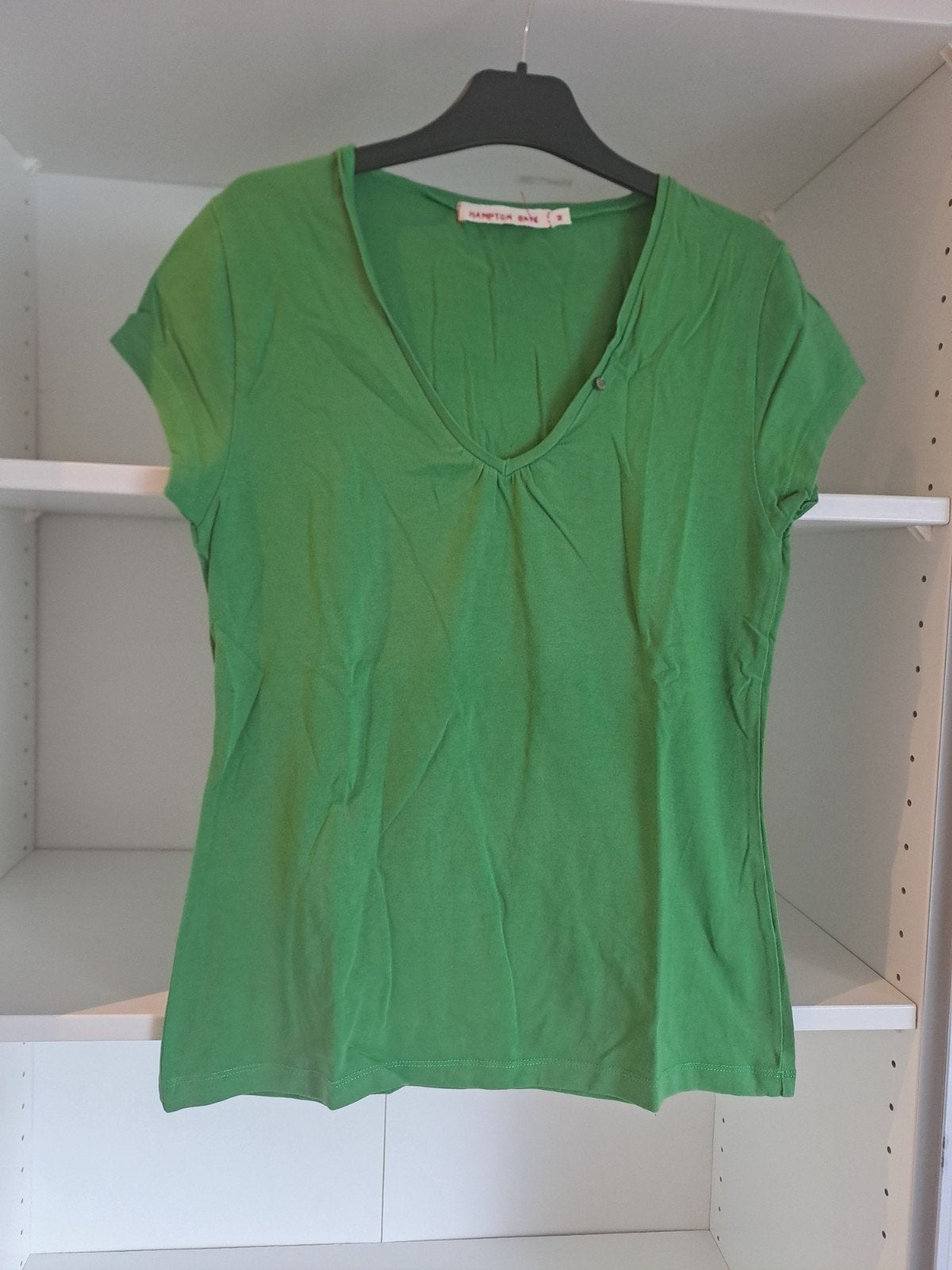T-shirt vert à manches courtes Mt M, Vêtements | Femmes, Enlèvement ou Envoi, Porté, Taille 38/40 (M), Vert