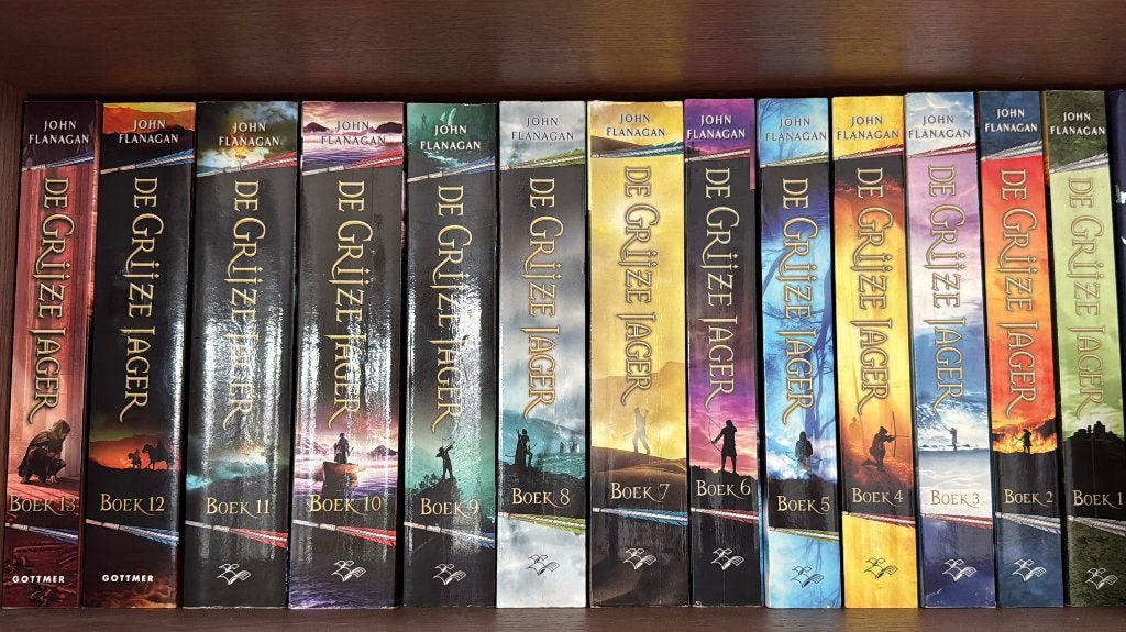 Grijze Jager serie 1-13, Boeken, John Flanagan, Fictie, Ophalen, Gelezen
