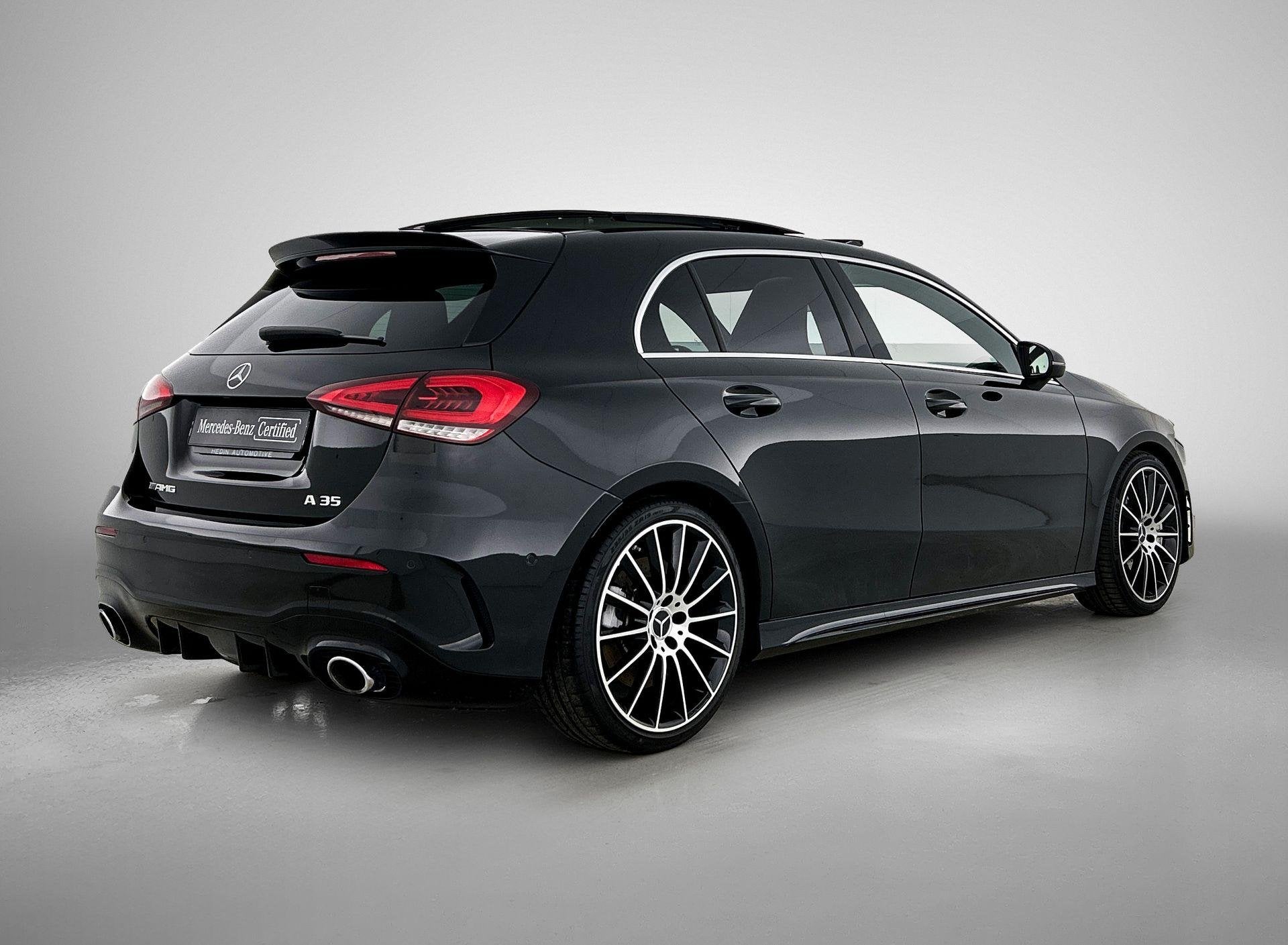 Mercedes-Benz A-Klasse Mercedes-AMG A 35 4MATIC Hatchback AM, Auto's, Automaat, Stof, 4 cilinders, Zwart