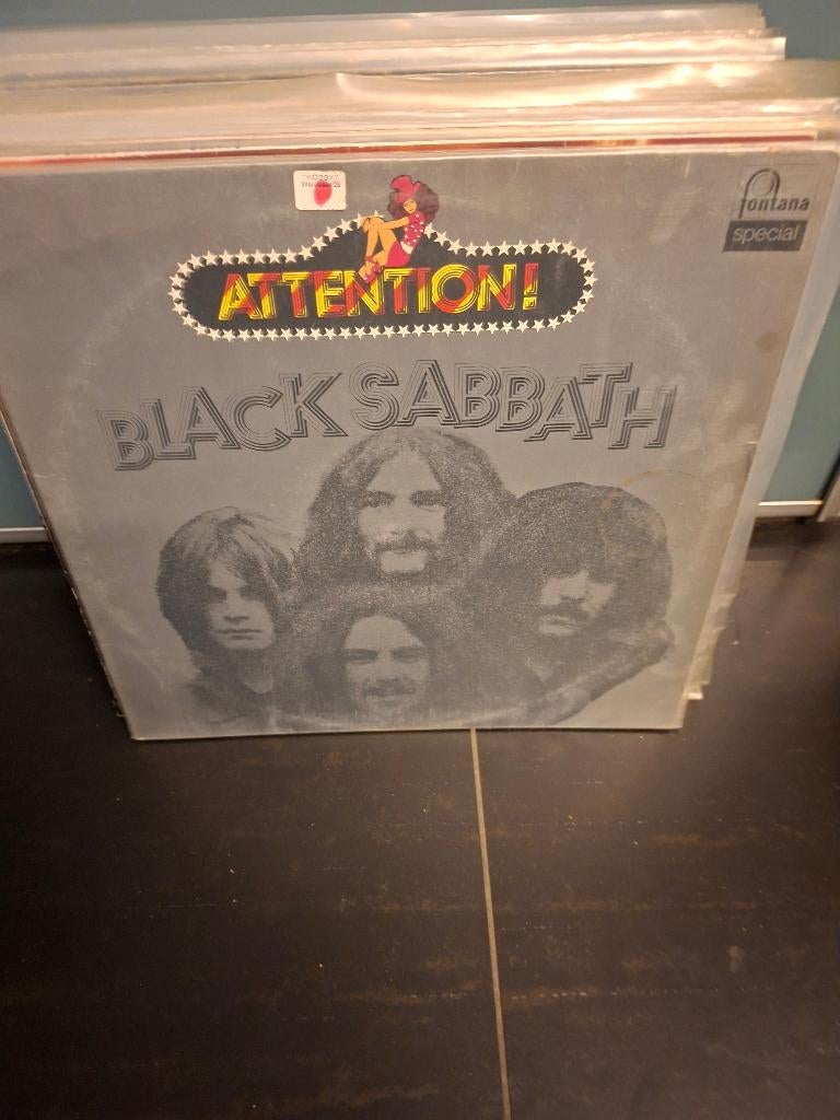 lp - black sabbath - attention black sabbath, Gebruikt, 1970 - 1979, 12 inch, Inclusief binnenhoes