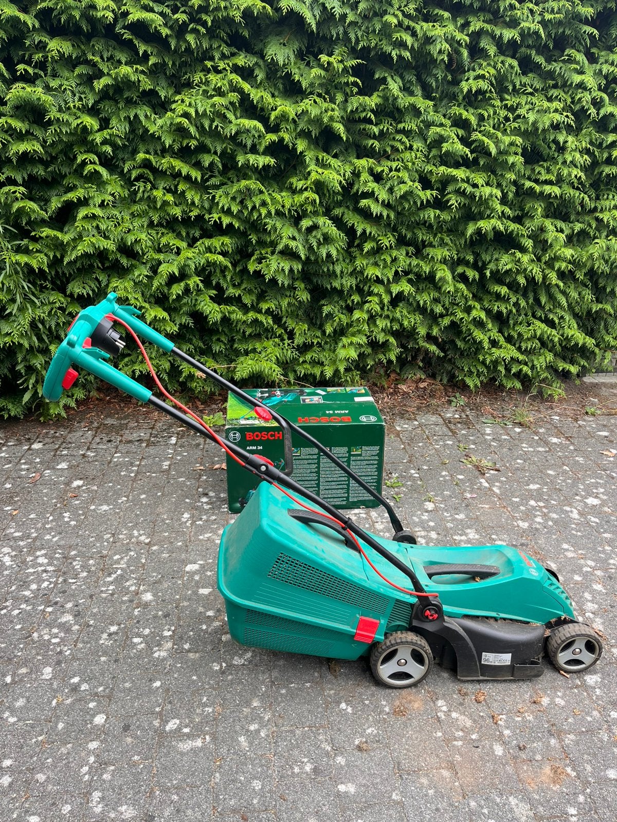 Grasmaaier bosch 34, Jardin & Terrasse, Tondeuses à gazon, Démarrage électrique, Tondeuse rotative, Comme neuf, 30 à 39 cm