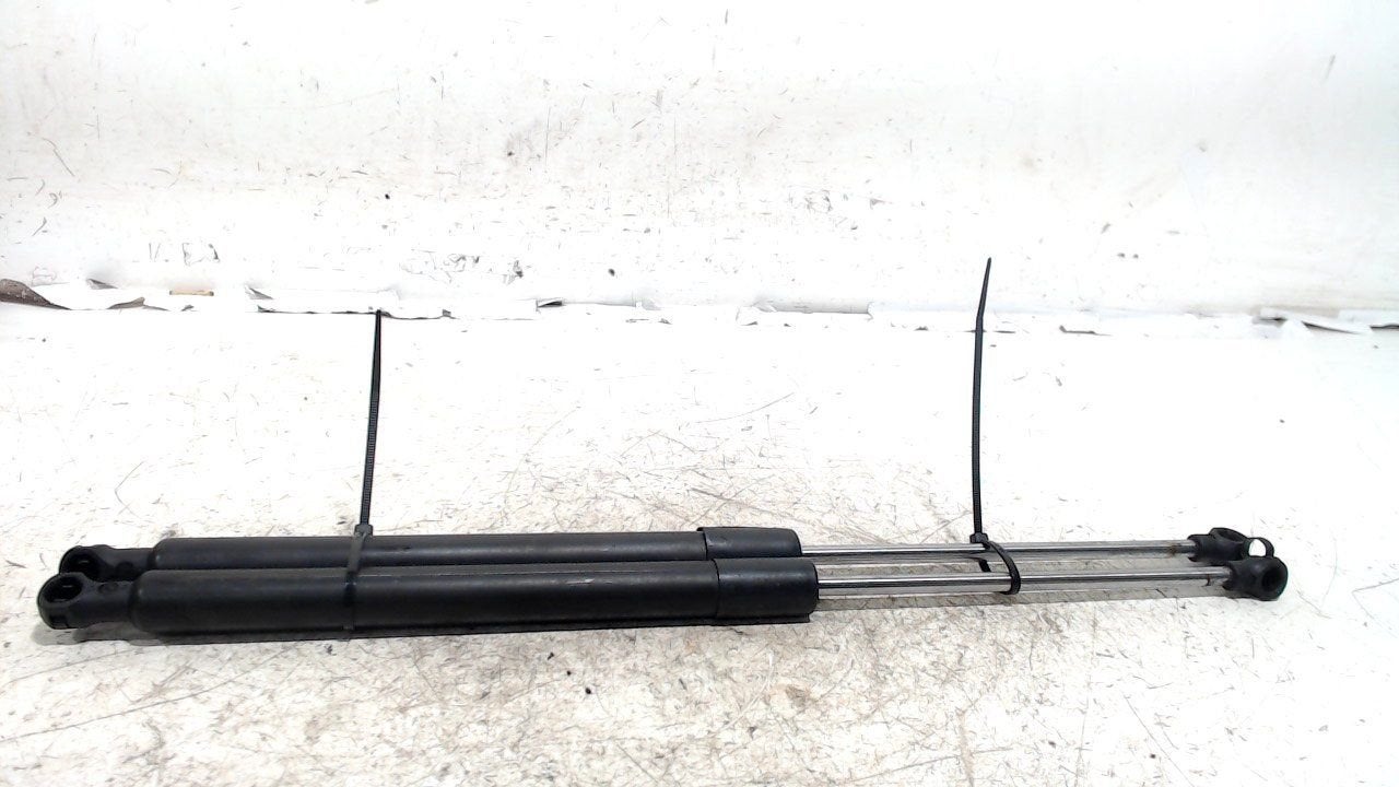Gasdrukveerset achter Renault Clio, Onderdelen@venauto.nl, Van der Ven Autorecycling B.V., Gebruikt, Ettenseweg 76, 4706 PB Roosendaal, The Netherlands