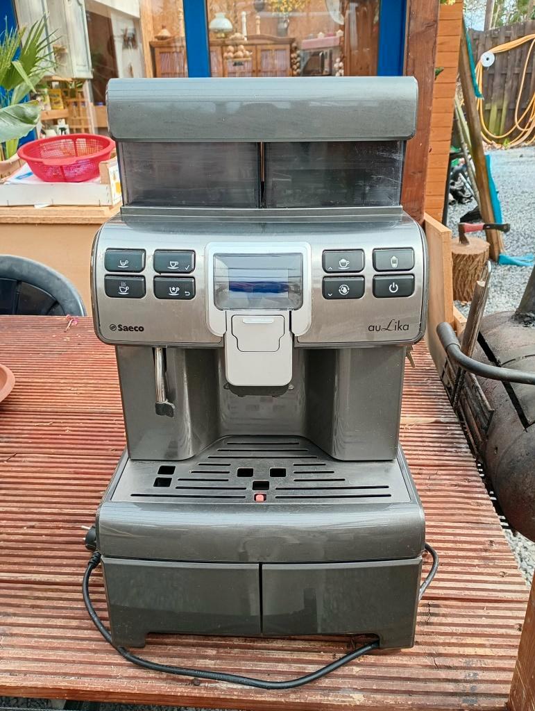 machine a cafe saeco aulika, Réservoir d'eau amovible, Café en grains, Ne fonctionne pas, Enlèvement