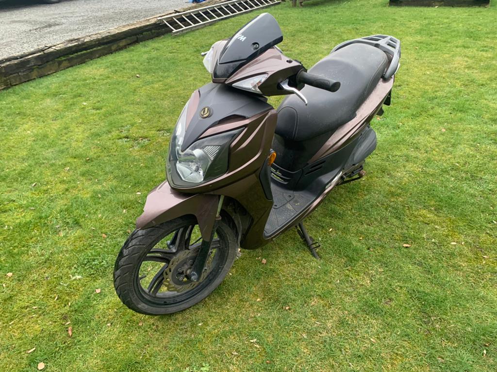 Sym klasse b start en rijd.., Vélos & Vélomoteurs, Scooters | Peugeot, Enlèvement, Comme neuf