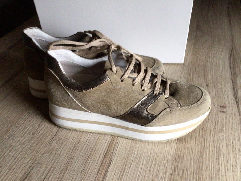 Sneakers MAJA beige/blanc taille 36, Enlèvement ou Envoi, Beige, Sneakers et Baskets, Comme neuf