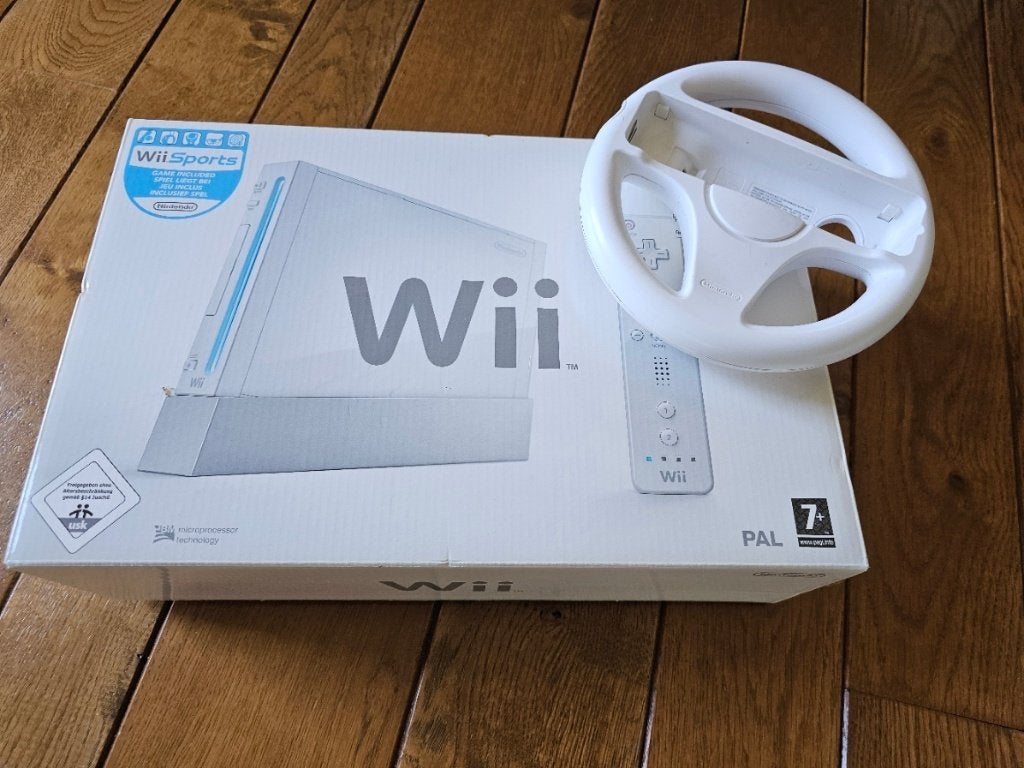 Nintendo WII White compleet + 10 spellen, Ophalen, Zo goed als nieuw, 3 spelers of meer, Sport