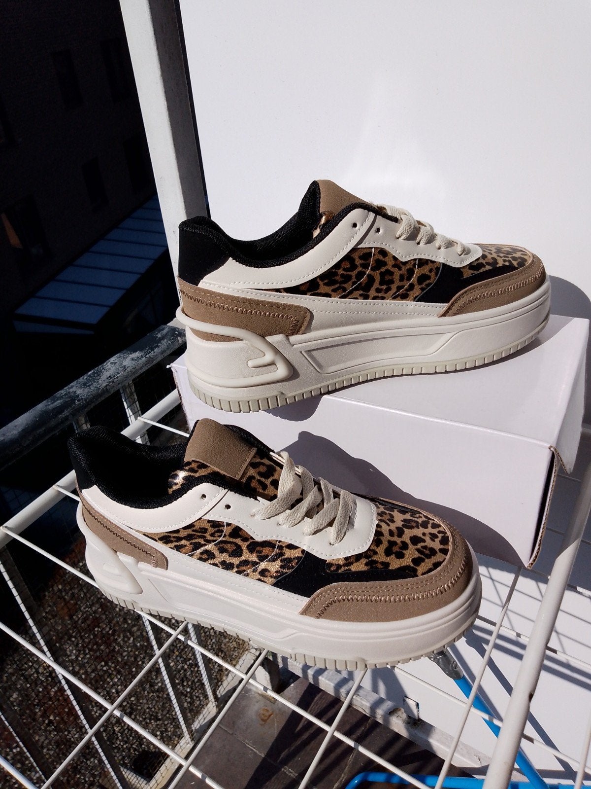 Basketbalschoenen voor dames, Kleding | Dames, Schoenen, Sans marque, Nieuw, Bruin, Sneakers