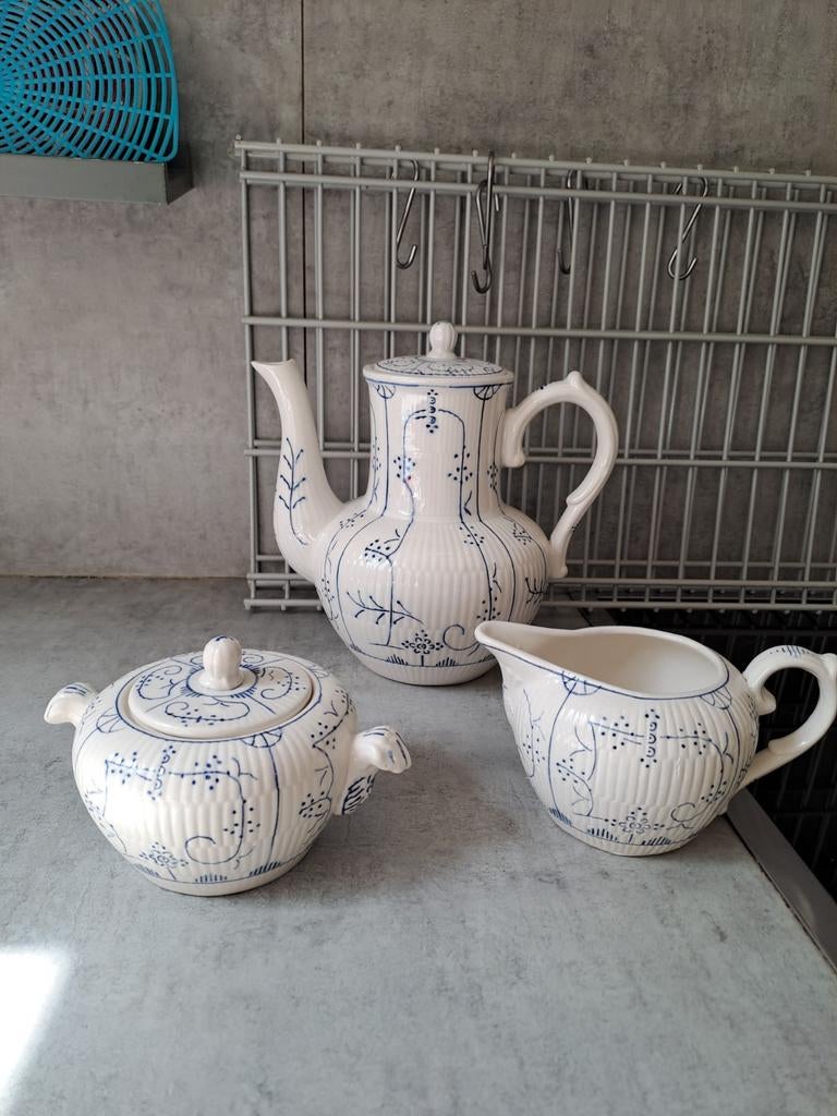 Koffiekan, melk-en suikerpot van het merk copenhague., Huis en Inrichting, Keuken | Servies, Ophalen
