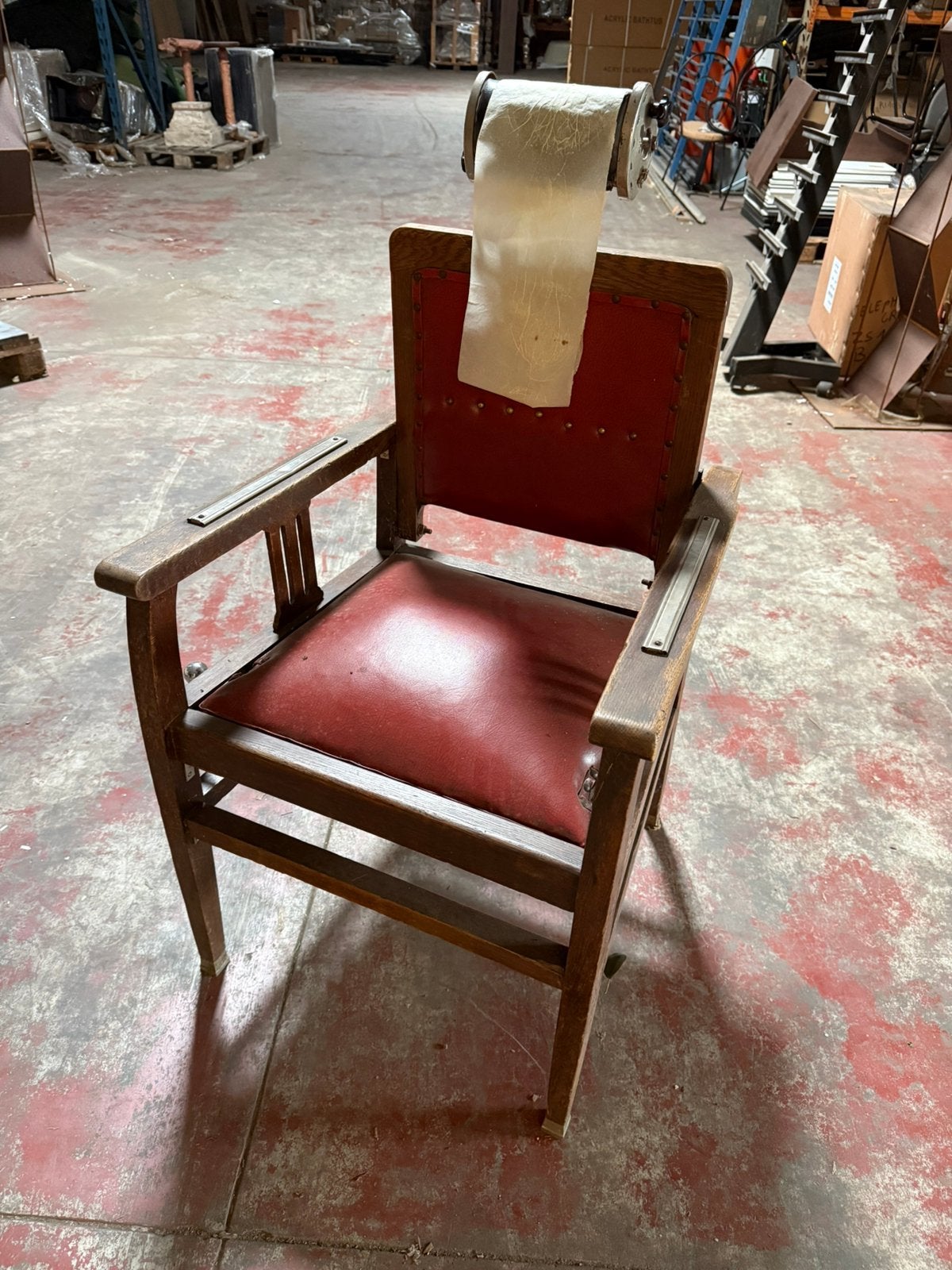 Fauteuil de coiffeur ancien authentique, Enlèvement