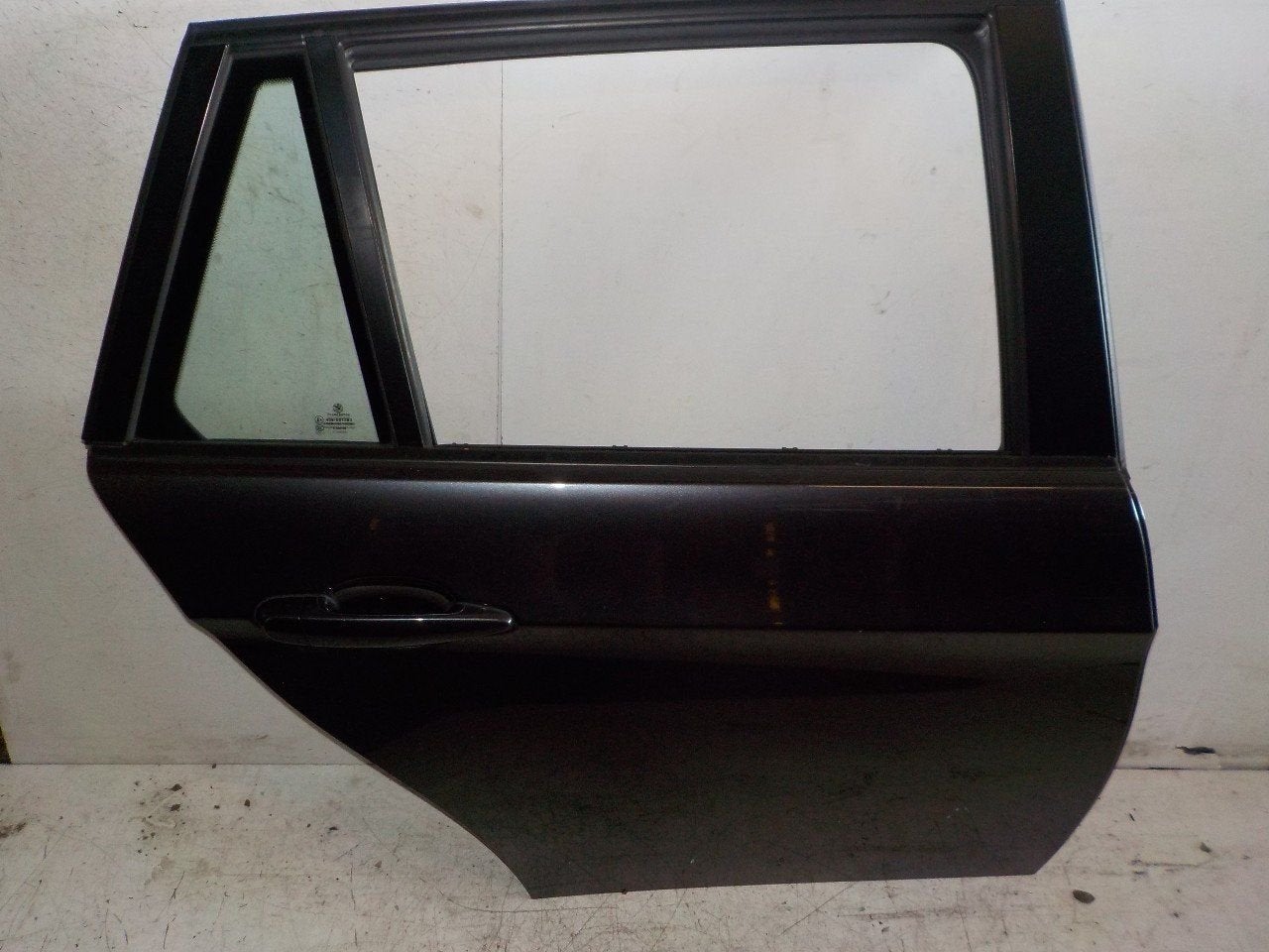 Portier rechts achter BMW 3 serie, Onderdelen@venauto.nl, Van der Ven Autorecycling B.V., Gebruikt, Ettenseweg 76, 4706 PB Roosendaal, The Netherlands