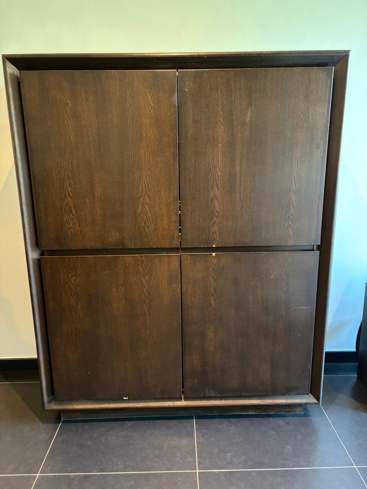 Buffetkast hout donkere eik, Ophalen, Gebruikt, Modern, minimalistisch