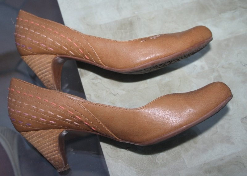 Lichtbruine pumps, Kleding | Dames, Schoenen, Ophalen, Pumps, Bruin, Zo goed als nieuw