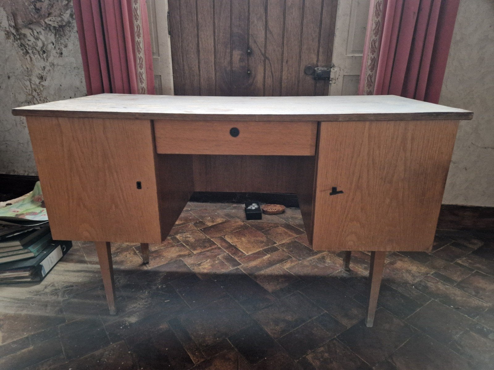 bureau vintage de style scandinave annees 60, Maison & Meubles, Enlèvement, Utilisé