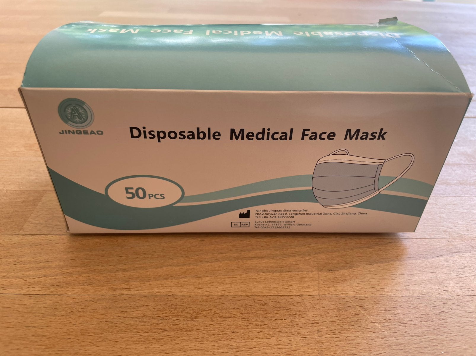 Mondmaskers en medische wegwerpschorten., Ophalen, Nieuw
