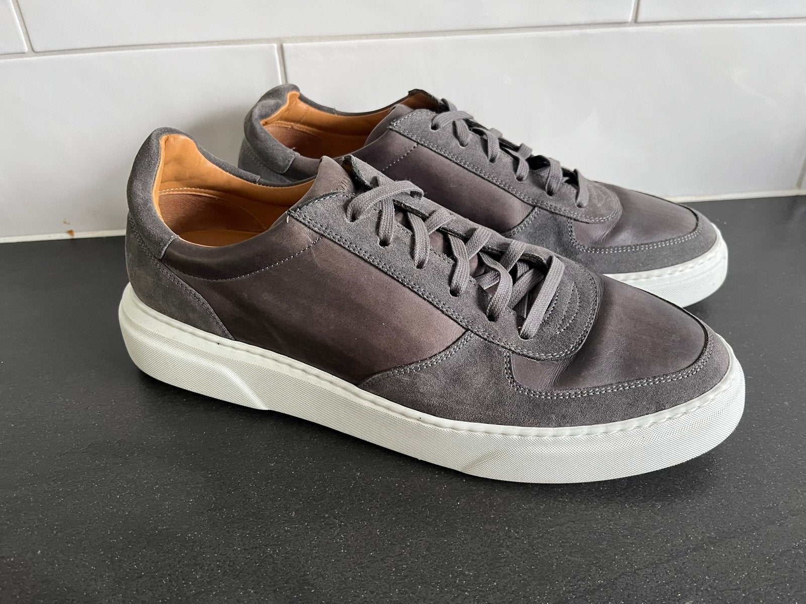 Magnanni sneakers maat 45 amper gedragen, Vêtements | Hommes, Chaussures, Enlèvement ou Envoi, Autres couleurs, Comme neuf, Baskets