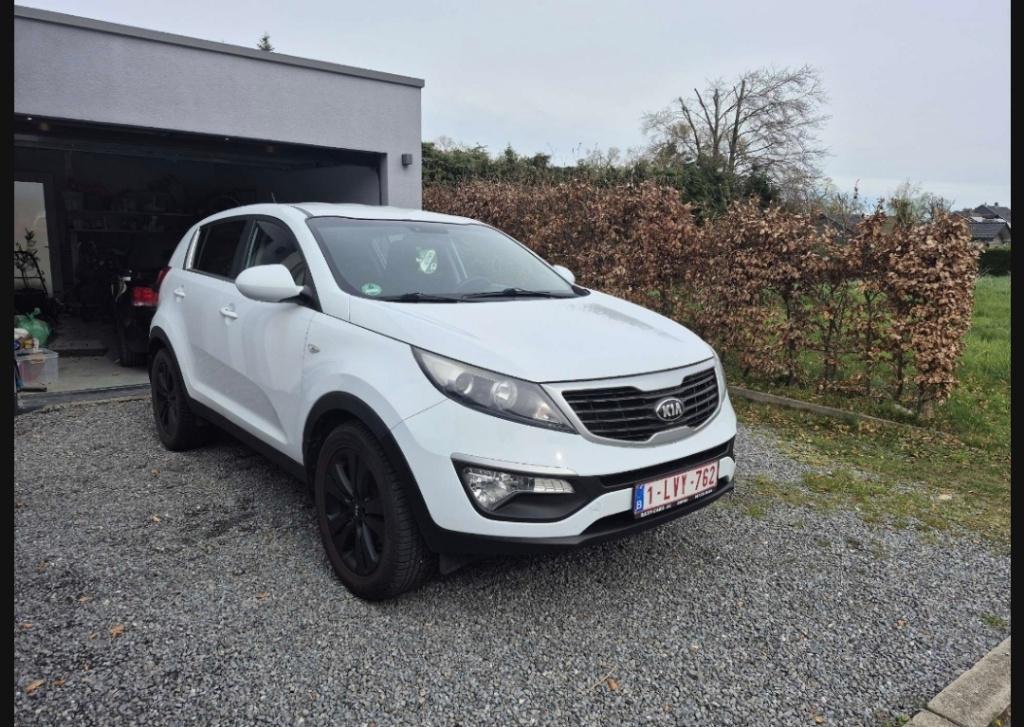 Kia Sportage 1.6 GDI – Navi – sièges chauffants – 77.757 km, Euro 5, 149 g/km, Noir, 5 portes