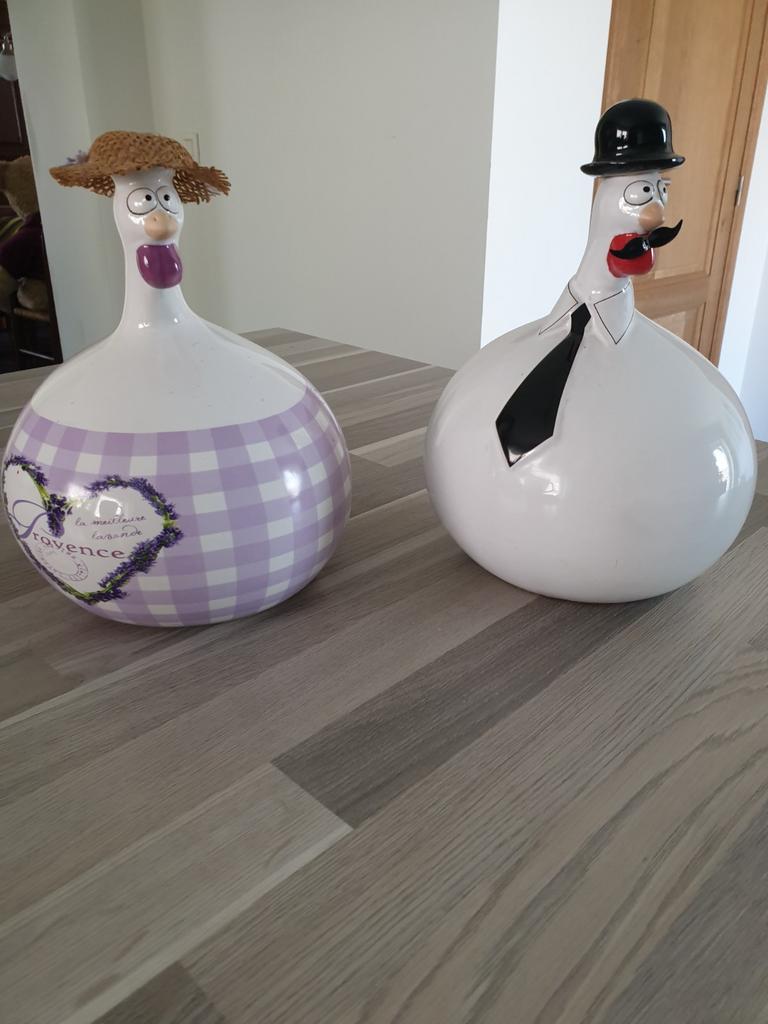 Poule J- Line