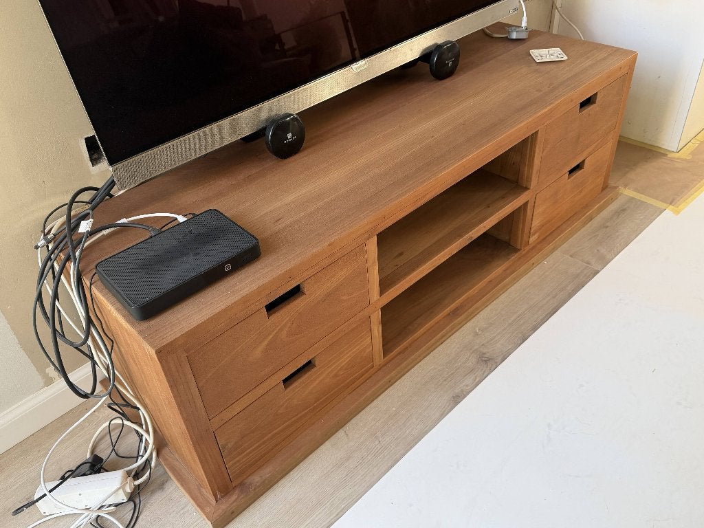 Tv meubel, Ophalen, 100 tot 150 cm, Teakhout, Zo goed als nieuw