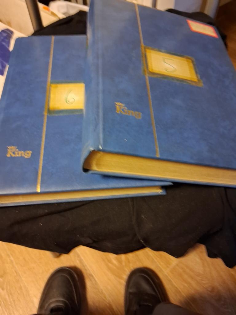 2 albums met wereldpostzegels. Netjes., Ophalen of Verzenden