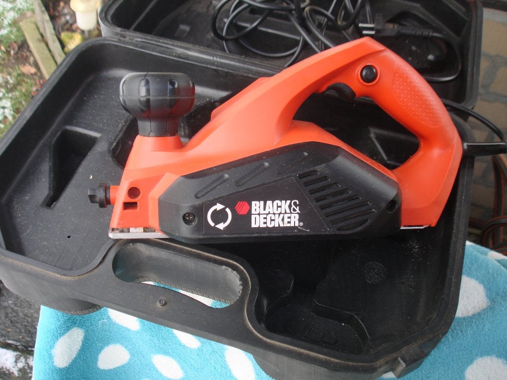 Black & Decker KW712 type 2 -- raboteuse --, Bricolage & Construction, Raboteuses, Comme neuf, Électrique, Enlèvement ou Envoi