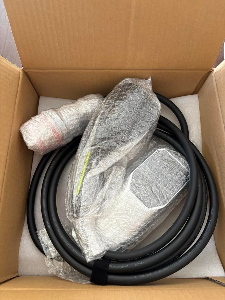 Draagbare ev charger cee stekker 16A 3 fase nieuw, Ophalen, Nieuw, Laadpaal en Laadkabel