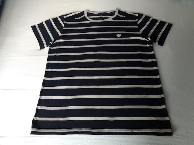 Gestreepte T-shirt Adidas, Kleding | Heren, T-shirts, Maat 48/50 (M), Zwart, Ophalen of Verzenden, Zo goed als nieuw