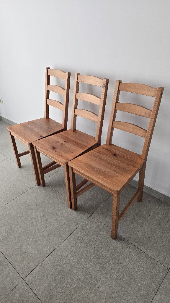 NORDVIKEN,ikea, Eetkamerstoel, antiekbeits, 3 voor 100 euro, Huis en Inrichting, Ophalen, Zo goed als nieuw, Hout, Drie