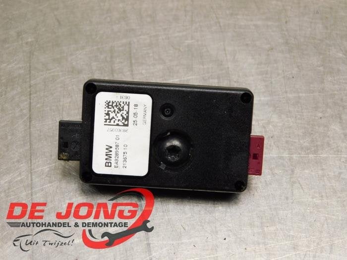 Antenne amplificateur d'un BMW 2-Serie, -, 3 mois de garantie, Utilisé, -