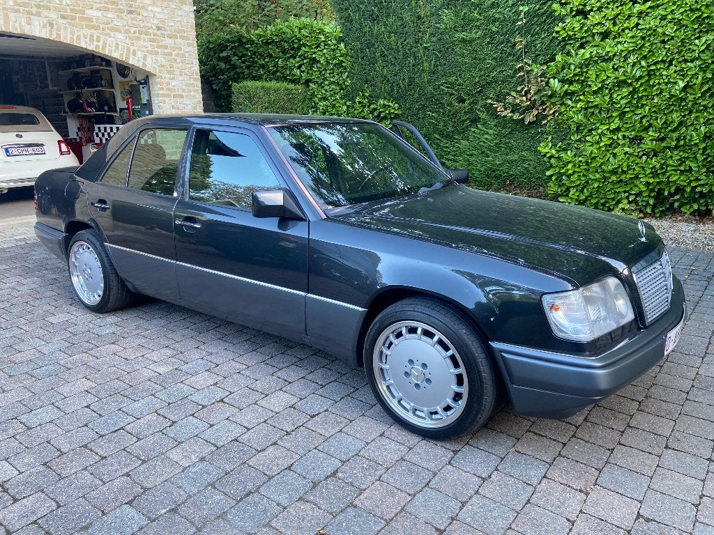 Mercedes 124  E 280, Autos, Oldtimers & Ancêtres, Achat, 4 portes, Mercedes-Benz, Berline