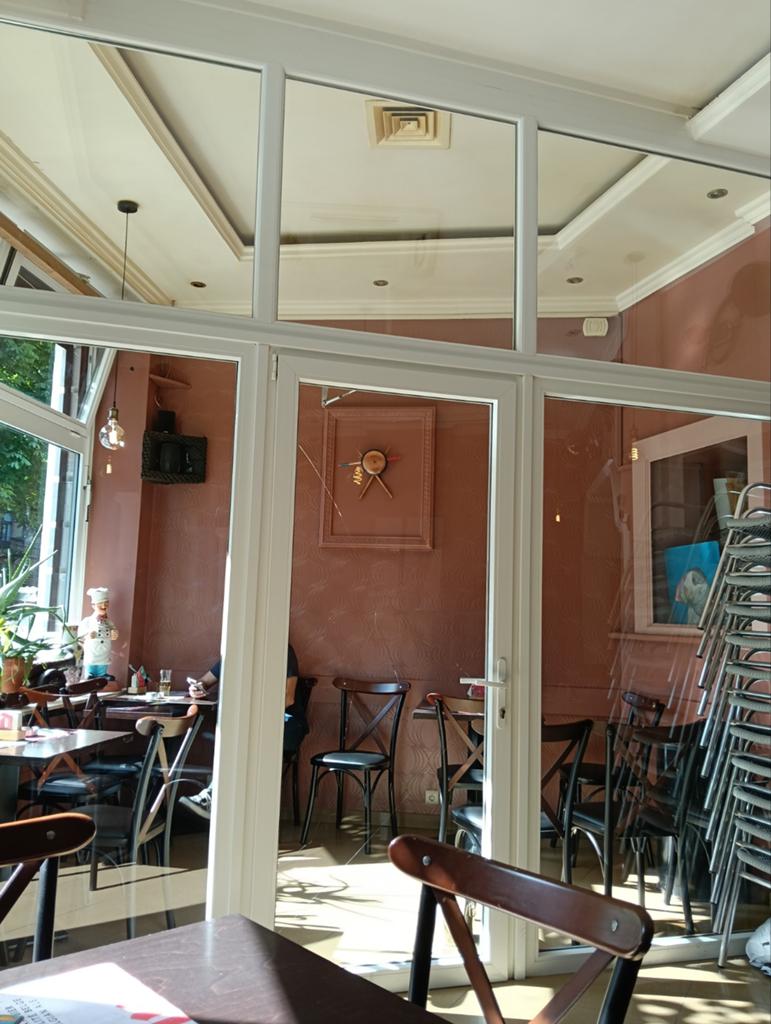 Châssis cloison PVC dble vitrage h3m35xL4m 200€a disc. bxl