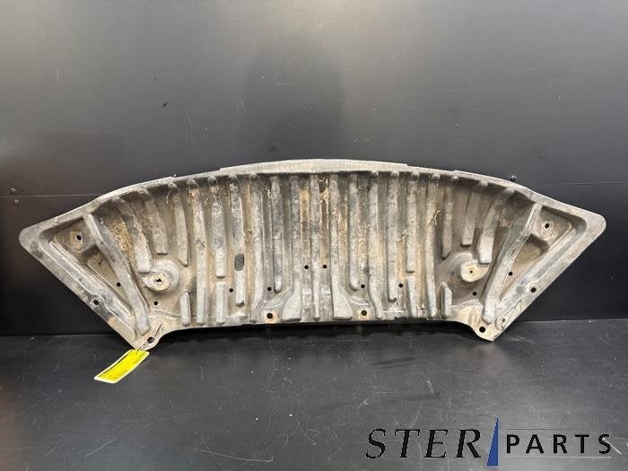 Pare-chocs plaque inférieure d'un Mercedes C-Klasse, 3 mois de garantie, Utilisé, -, -