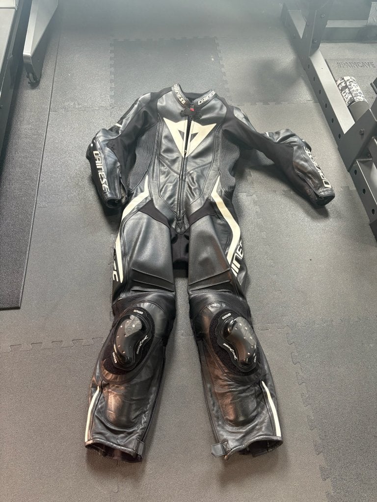 Dainese 1-delig Leren Motorpak Maat 46 | Kniesliders, Dainese, Seconde main, Enlèvement, Combinaison