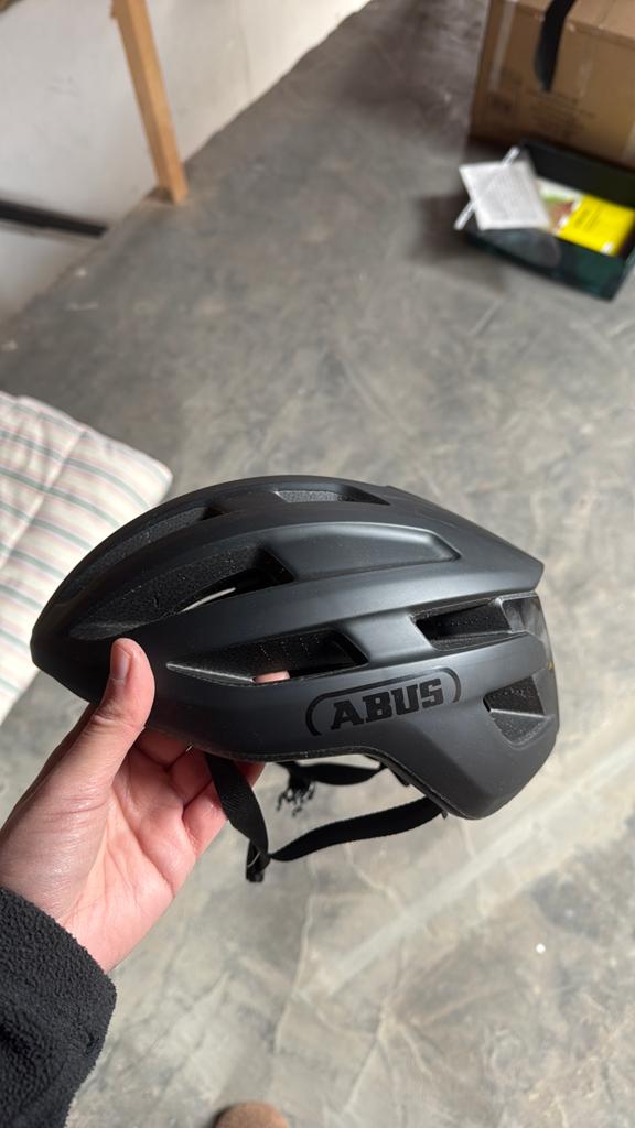 Fietshelm, Ophalen, Zo goed als nieuw