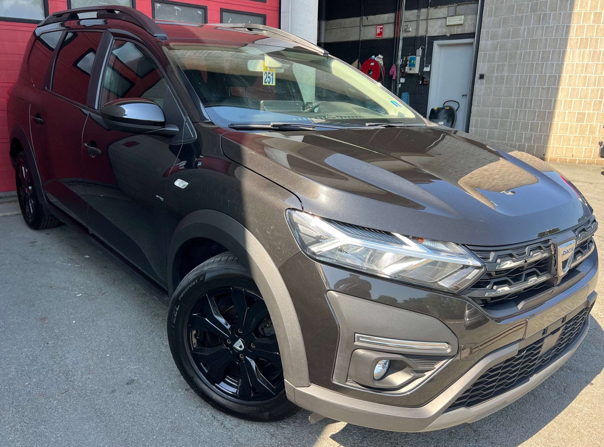 Dacia Jogger LPG 1.0 ECO-G Extreme 5 PL + CAMÉRA + CLIM, Autos, Achat, Euro 6, Entreprise, Boîte manuelle