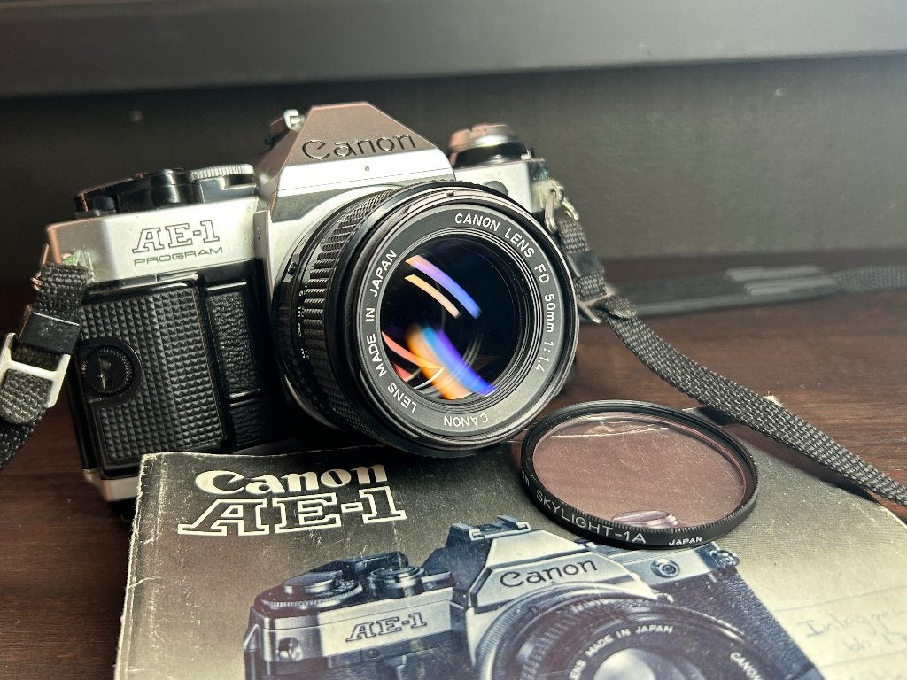 Fraaie Canon AE-1 Program camera met 50mm 1.4 lens, Audio, Tv en Foto, Fotocamera's Analoog, Gebruikt, Spiegelreflex, Canon, Verzenden