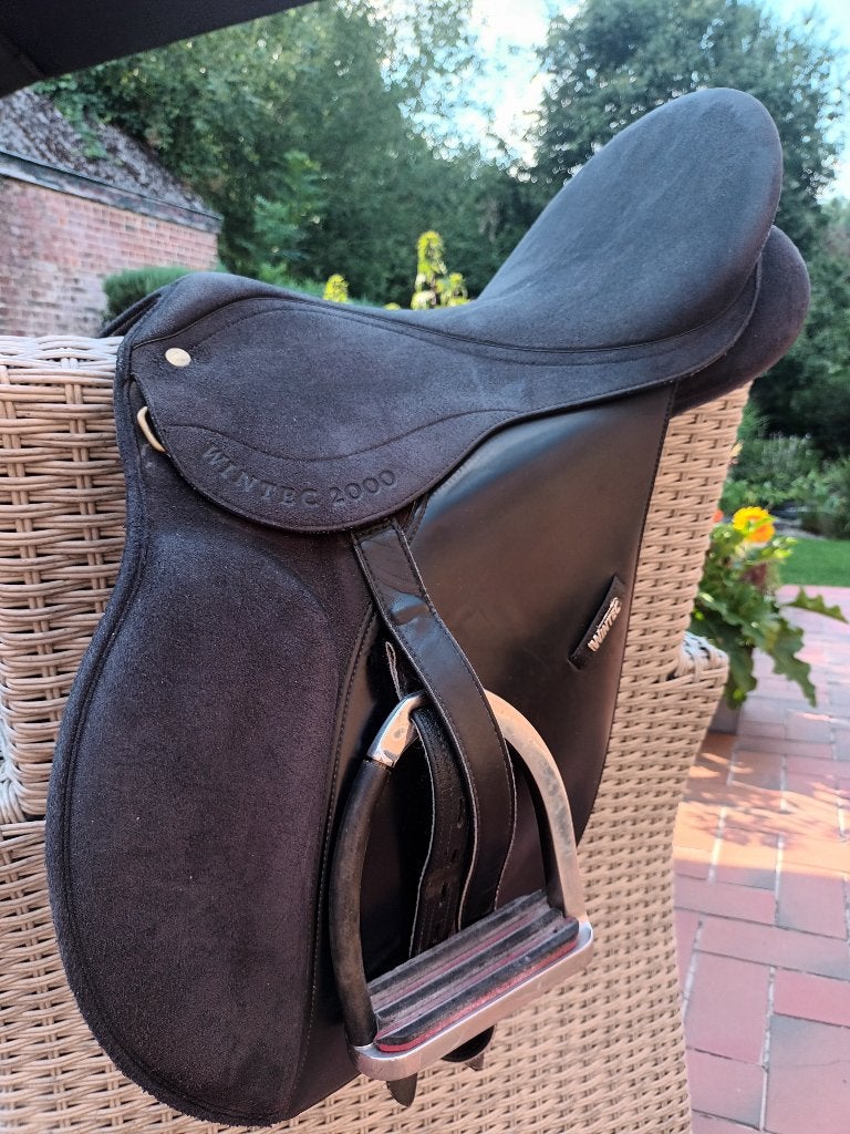 veelzijdig  zadel wintec 2000, Dieren en Toebehoren, Paarden en Pony's | Zadels, Ophalen, Gebruikt, M (17 inch), Wintec