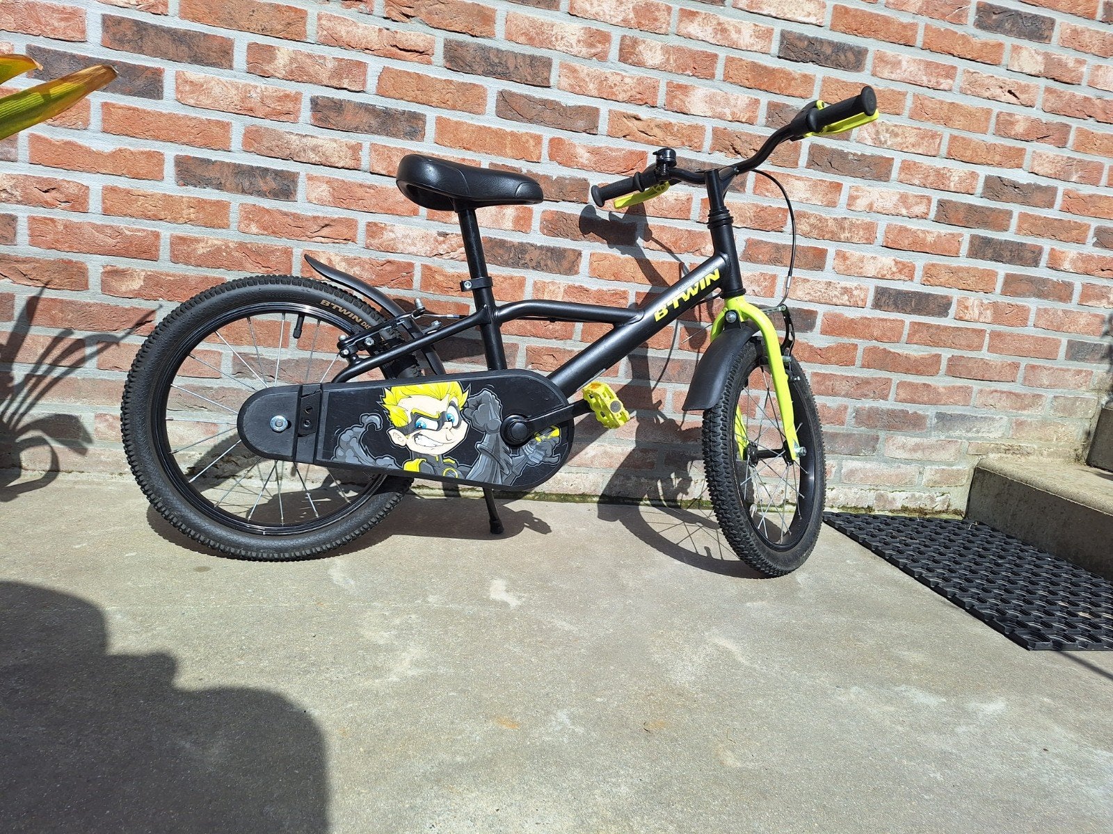 Te koop, kinderfiets B-twin, Fietsen en Brommers, Gebruikt, Velgrem, Aluminium, Ophalen