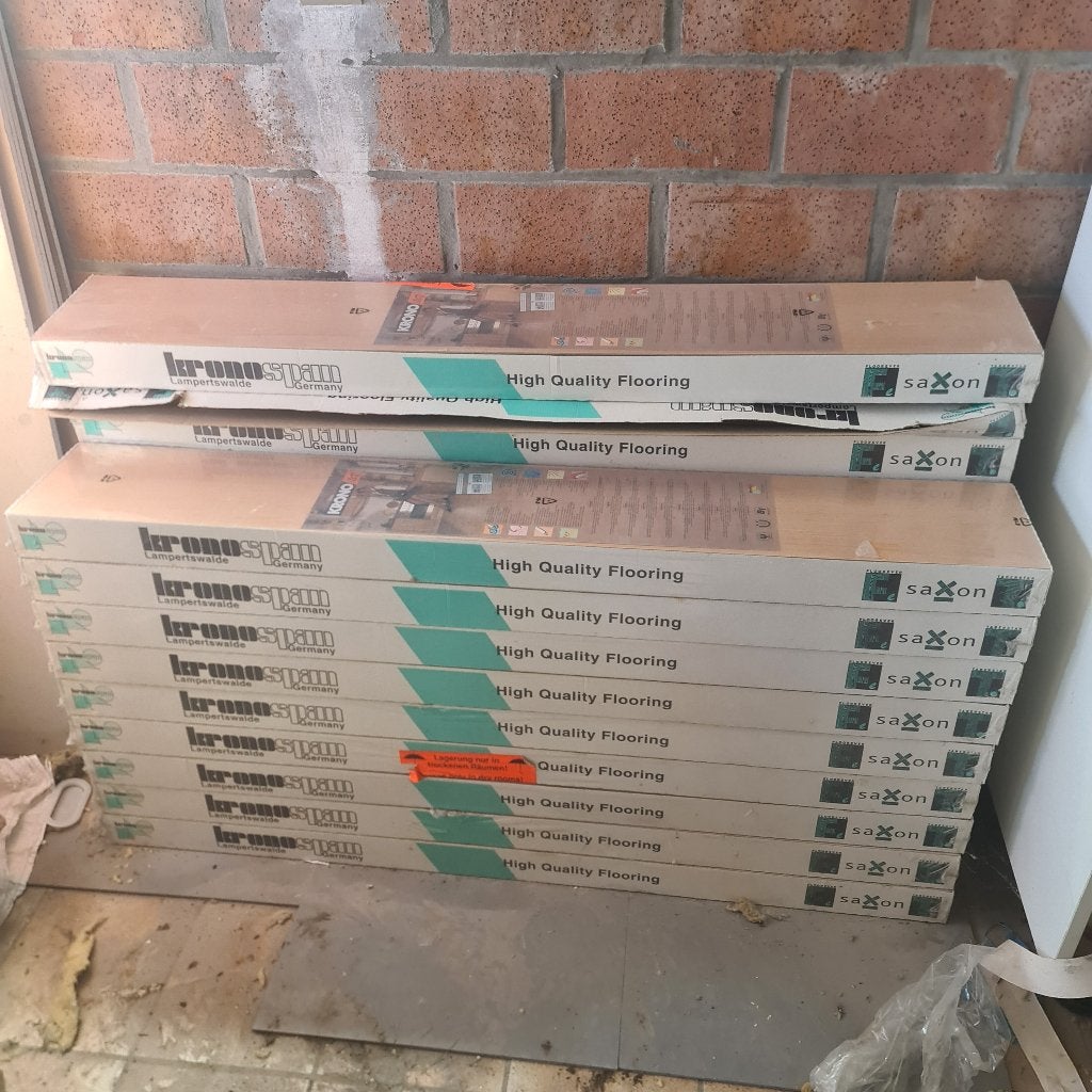 Nouveau stratifié Kronostep à vendre, Bricolage & Construction, Aggloméré, Enlèvement, 10 à 30 cm, 10 m²² ou plus