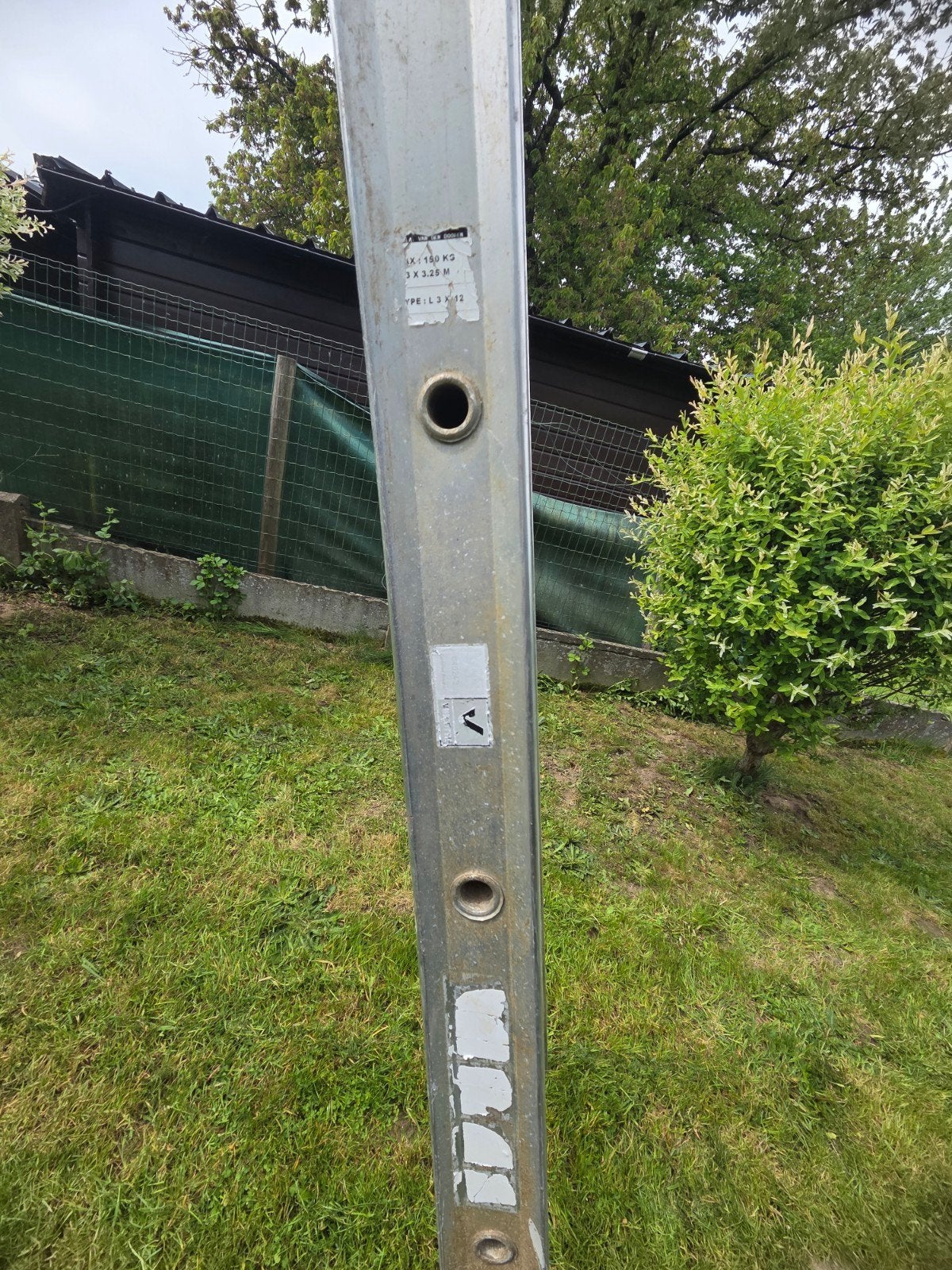 Échelle double en aluminium très solide 2x12 échelons, Bricolage & Construction, Enlèvement, Échelle