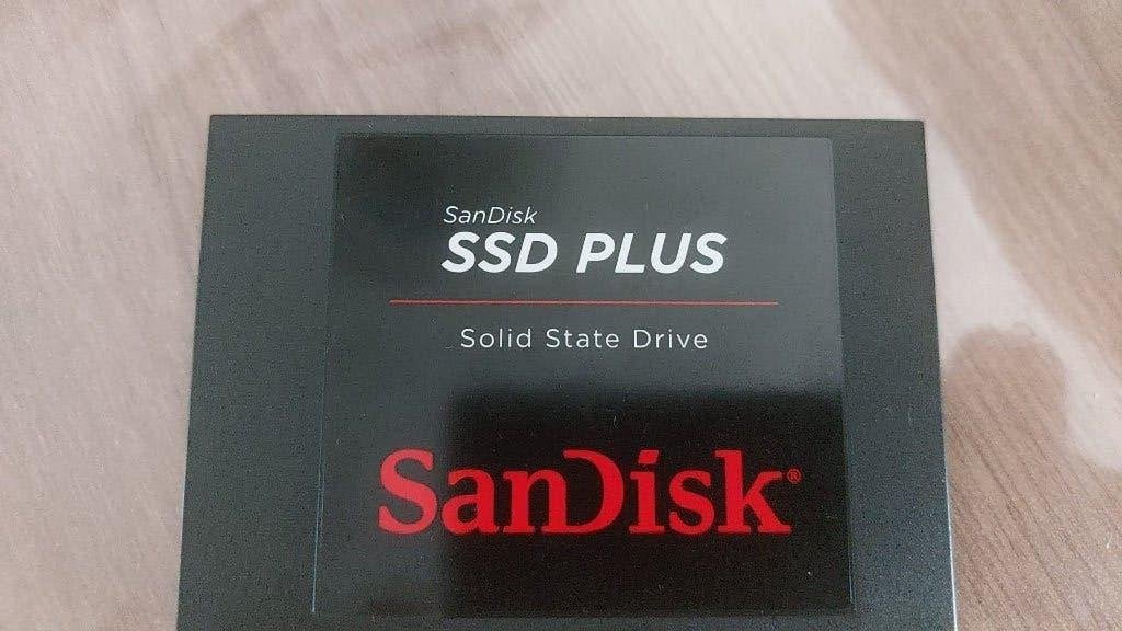 SanDisk SSD PLUS 240 GB SSD harde schijf (2.5 inch), Computers en Software, Harde schijven, Ophalen, Intern, 6,35 cm, Gebruikt