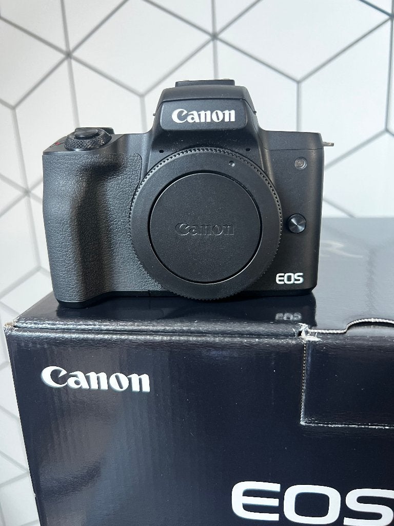 Canon EOS M50 + standaard lens, TV, Hi-fi & Vidéo, Sans zoom optique, Batterie, Wi-Fi, Canon