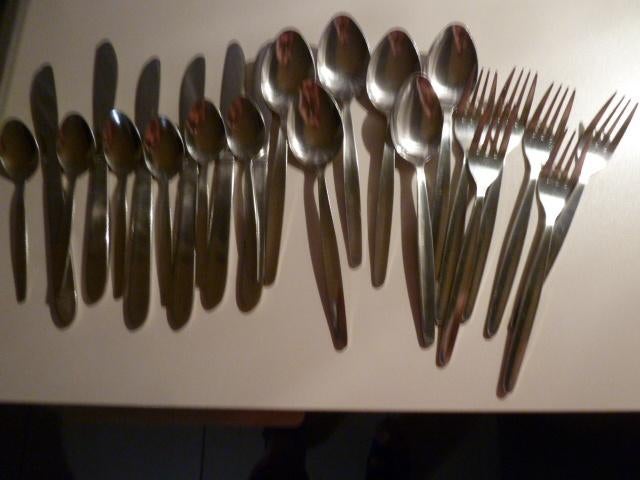 Set de 24 couverts pour 6 personnes en acier inoxydable 18/0, Ophalen of Verzenden, Zo goed als nieuw, Bestekset, Inox of Chroom