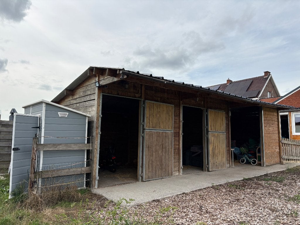 Paardenstallen, Mise à l'étable, 2 ou 3 chevaux ou poneys