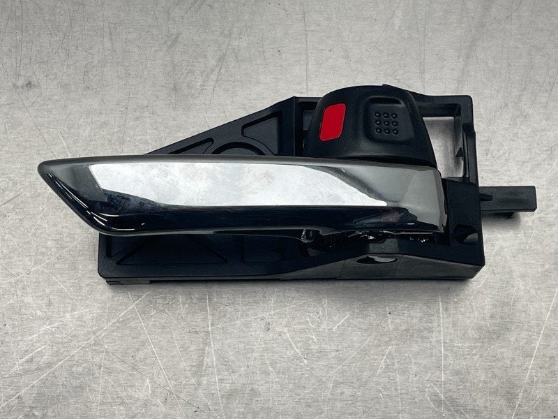 POIGNEE EXTERIEURE AVANT DROITE Suzuki Vitara (LY / MY), Utilisé, Avant, Suzuki