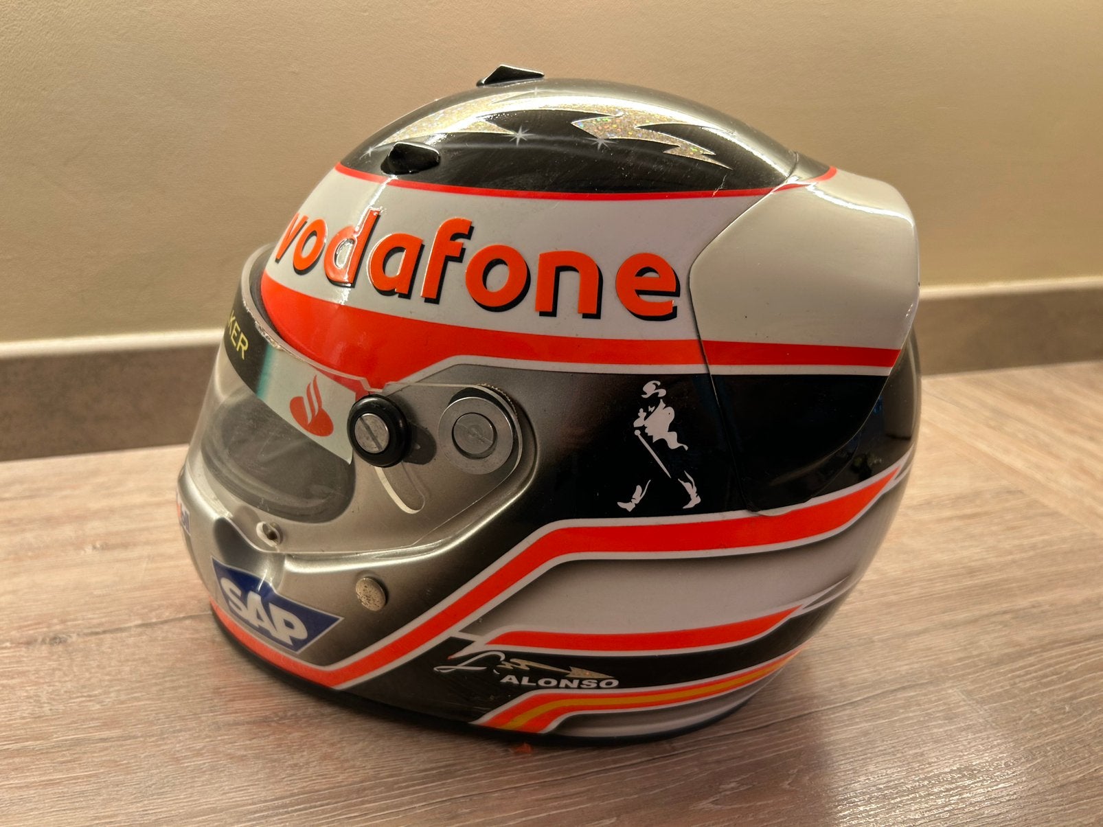 Replica helm Alonso Mclaren, Motos, Vêtements | Casques de moto, Seconde main, Arai, Autres types, Enlèvement